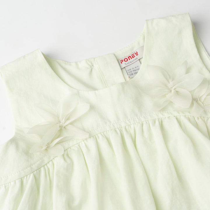 Flowers Applique Sleeveless Blouse