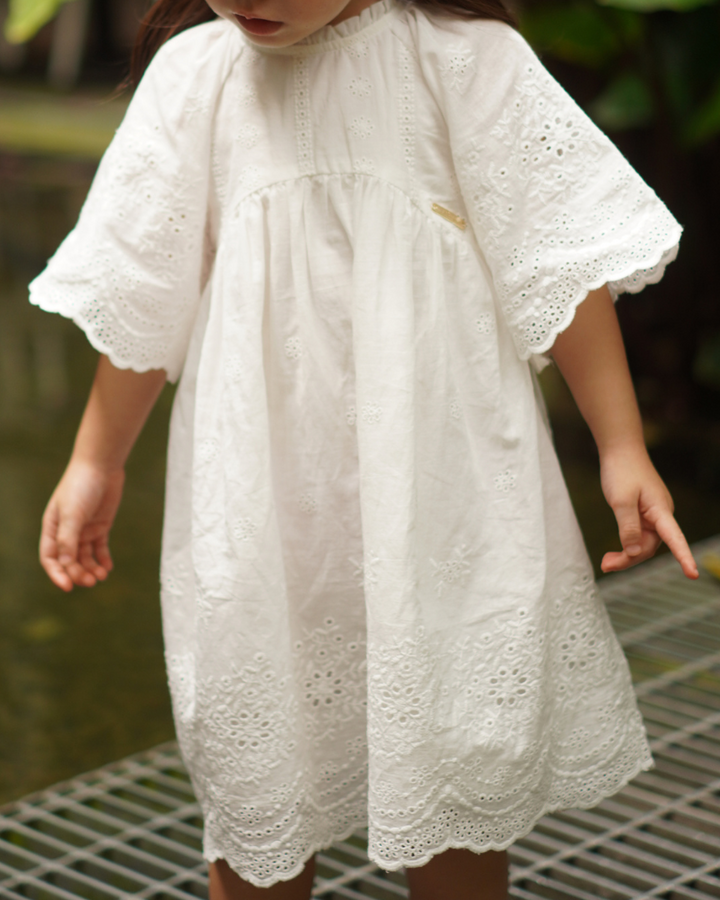 Poney Girls White Delicate Lacey Short Sleeve Dress