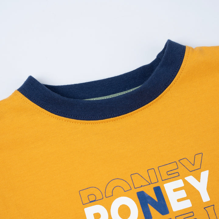 Poney Unisex Yellow Poney Logo Graphic Short Sleeve Tee