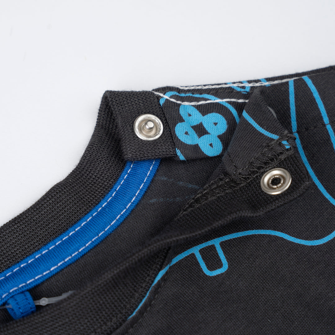 Baby Game On Grid! Sleeve Tee