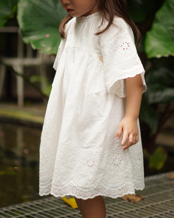 Poney Girls White Delicate Lacey Short Sleeve Dress