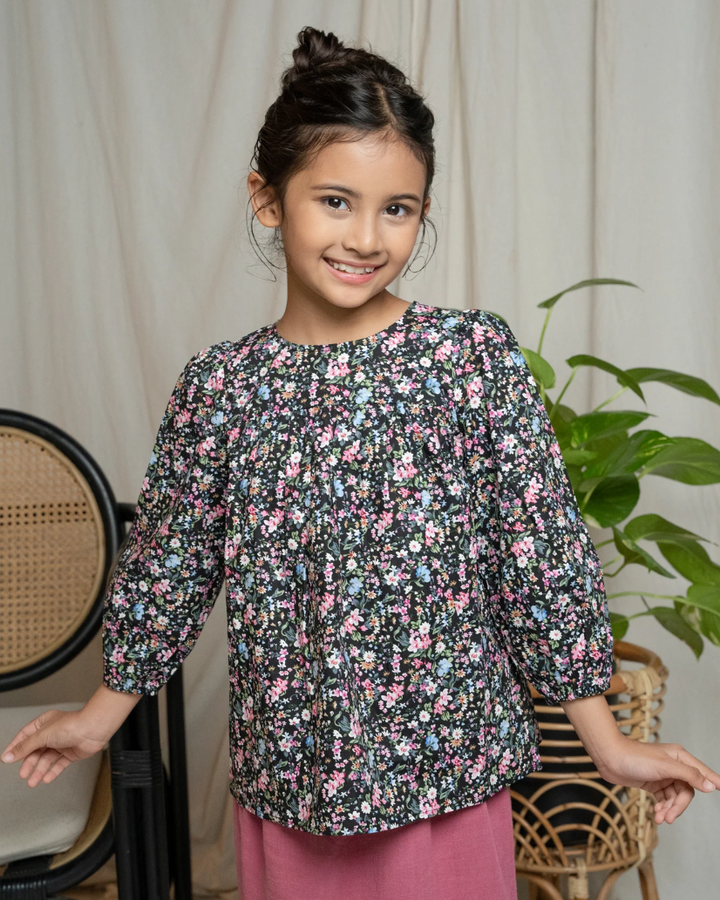 Poney Girls Black Floral Printed 7/8 Long Sleeve Blouse