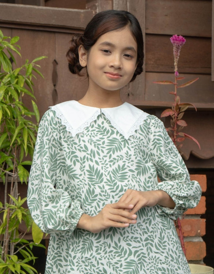 Aireen 3/4 Sleeve Blouse