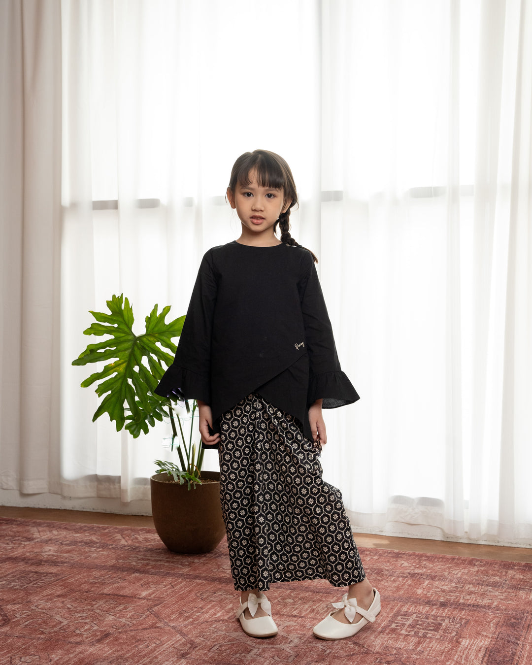 Poney Girls Kaysa Black Long Sleeve Blouse