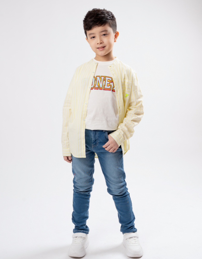 Poney Boys Medium Blue Embroidered “P” Slim Fit Jeans